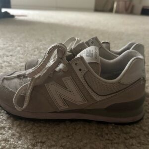 New balance women size 6